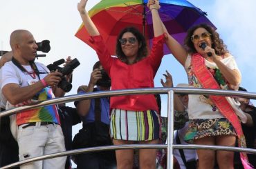 Daniela Mercury afirma o quão divertido é ser gay